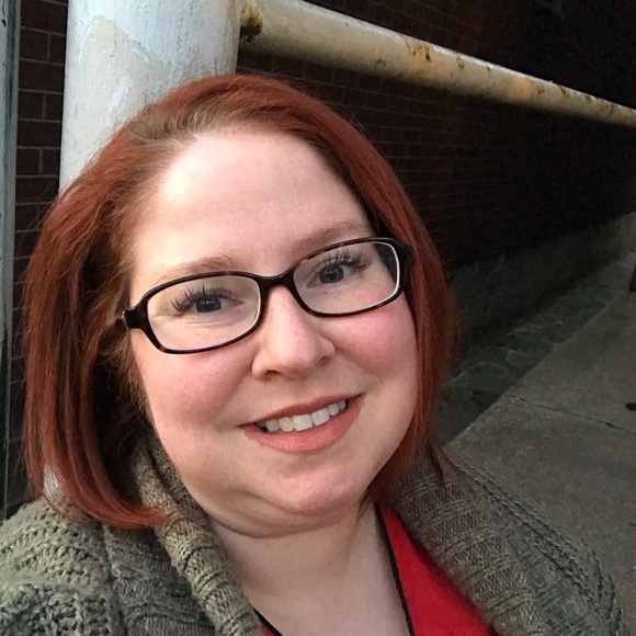 Meet your Posher, Sarah - Picture 2 of 3